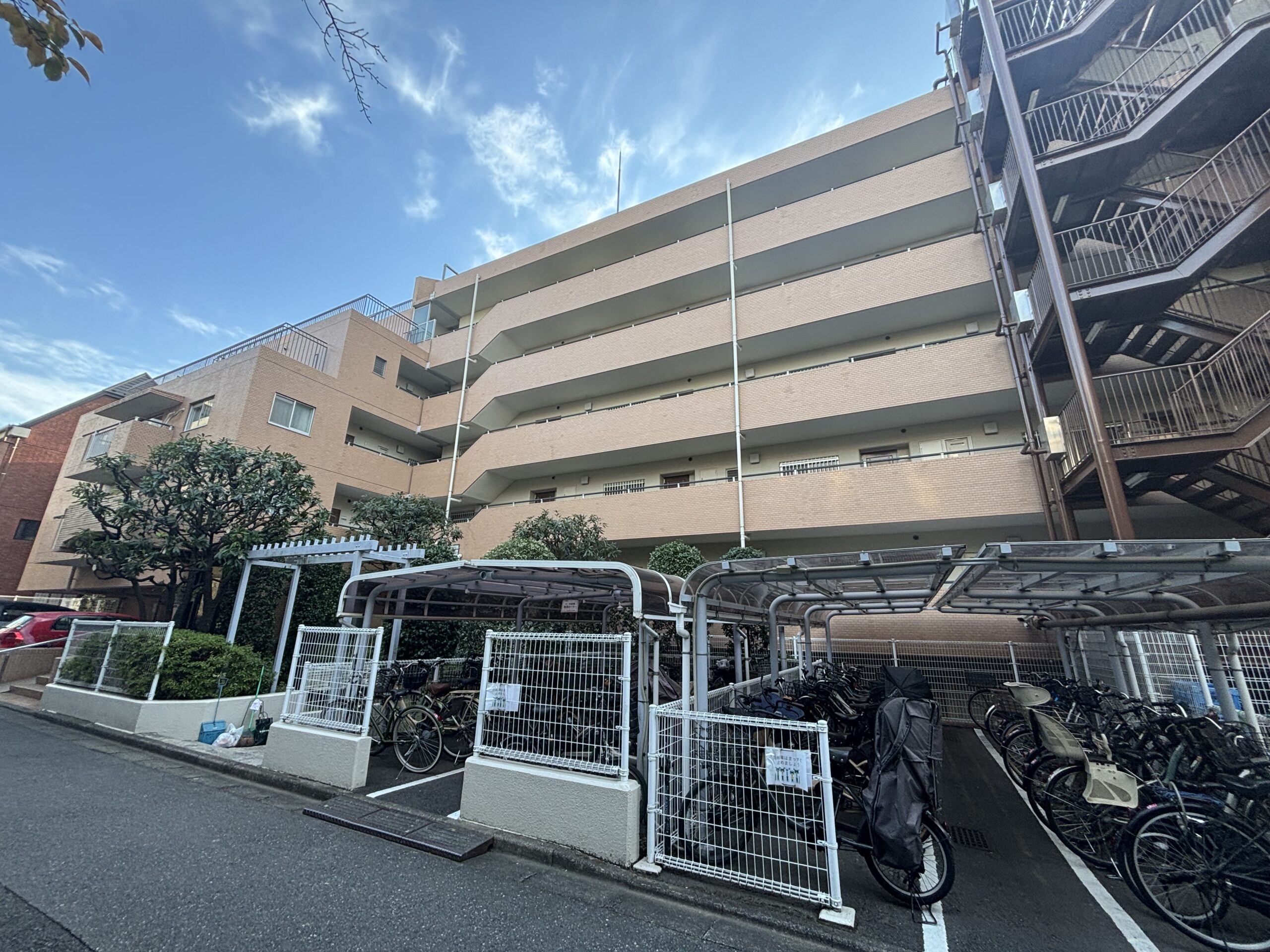 駒込八幡坂ガーデニア